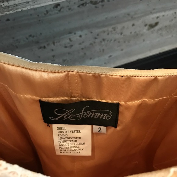 La Femme 18951 White Prom Dress Size 2 - Picture 7 of 7